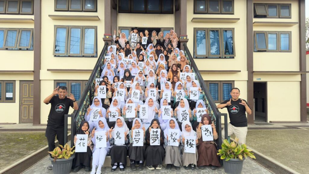 SMKN 1 Lubuk Basung Dukung Pengembangan Bahasa Asing Melalui Japanese Student Training.
